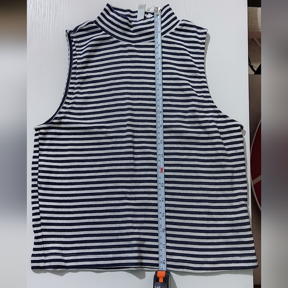 Used Women's Large Sleeveless (Size L)